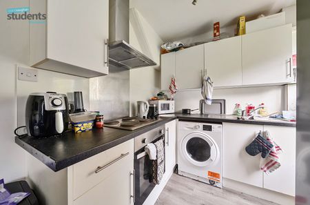 6 bedroom house to rent - Photo 4