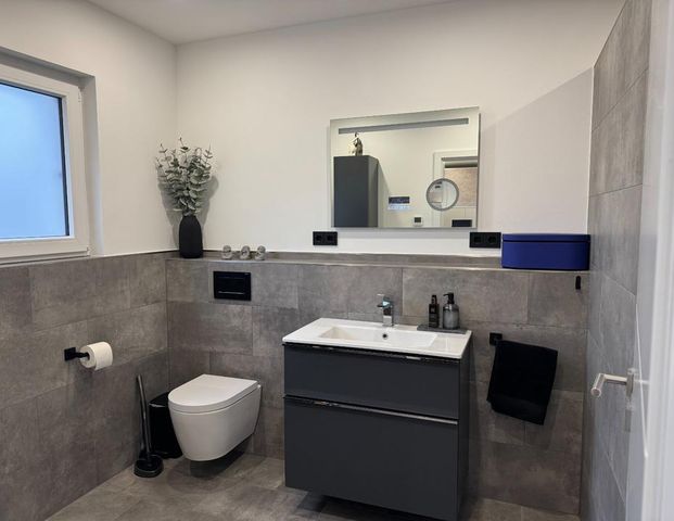 Moderne 2-Zimmer-Erdgeschosswohnung mit Terrasse & großem Garten in Oldenburg-Osternburg - Foto 1