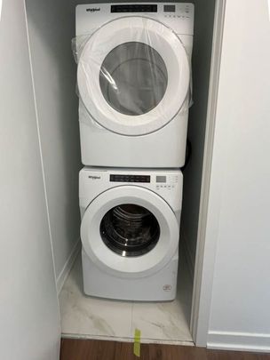 For Lease - 395 Dundas Street Unit# 528, Oakville, Ontario - Photo 1