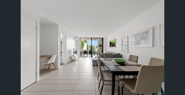 FURNISHED, SHORT TERM RENTAL -MAXIMUM 3 MONTH STAY - Photo 1