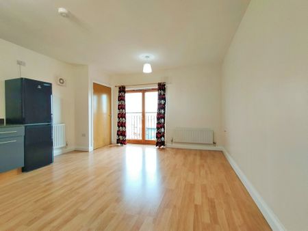 2 bedroom apartment to let - Photo 4