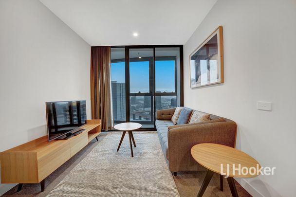 2-Bedroom and 1-Bathroom Furnished Apartment Available for Rent! - Photo 1