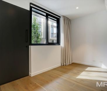 11/10 Boundary Street, South Melbourne - Photo 5