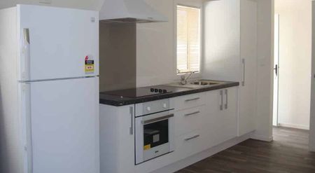 Furnished Studio Unit - Photo 3