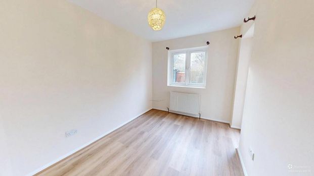 4 bedroom semi-detached house to rent - Photo 1