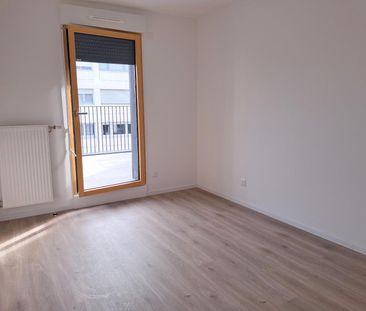 Location Appartement 2 pièces 43m² TOURS 37000 - Photo 2