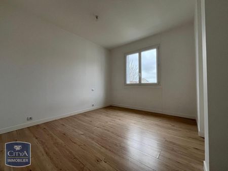 Location Appartement 3 pièces 71m² ST NAZAIRE 44600 - Photo 3