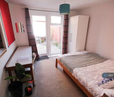 5 bedroom terraced house to rent - Photo 6