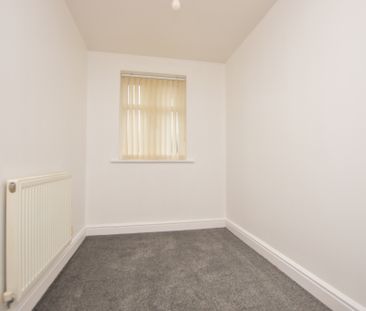 3 Bedroom End of Terrace - Photo 1