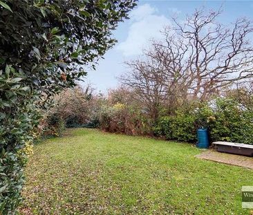 Roe Lane, Kingsbury, London, NW9 - Photo 3