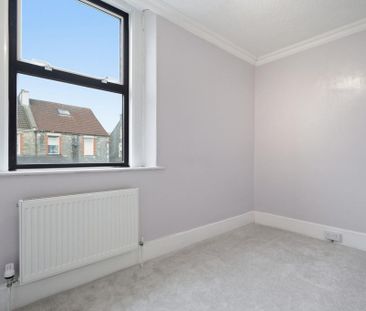 4 bedroom terraced house to rent - Photo 6