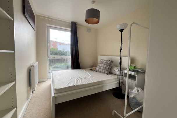 Pavilion Close - Photo 1