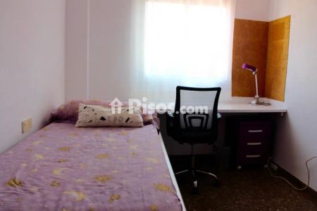 Apartamento en alquiler en Av.1º de Mayo - Photo 2