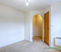 1 BEDROOM Apartment - Ground Floor - Photo 6