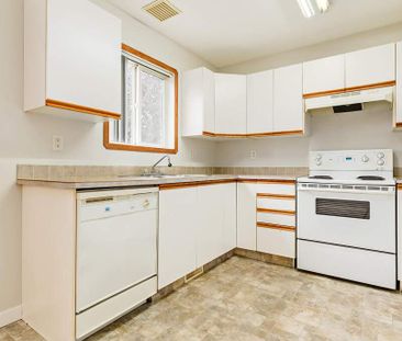 Classic Suite - 3 Bedroom - Photo 3
