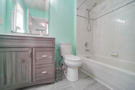 For Lease - 15 Lilley Avenue, Ajax, Ontario - Photo 4
