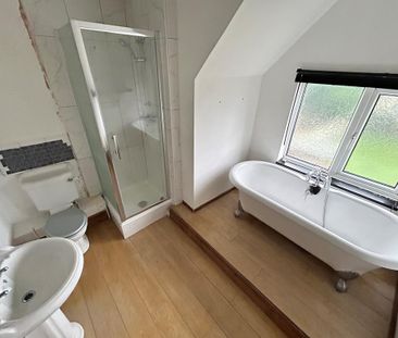 2 bedroom semi-detached house to rent - Photo 5