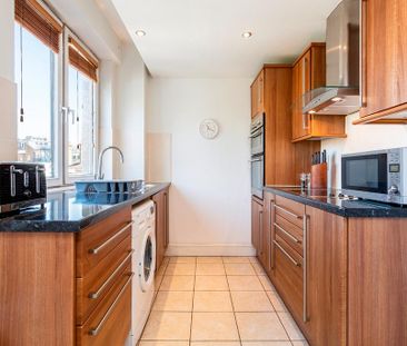 3 bedroom townhouse to rent - Photo 3