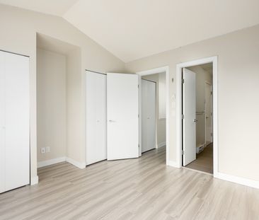 16222 23A Ave (Townhouse), Surrey - Photo 2
