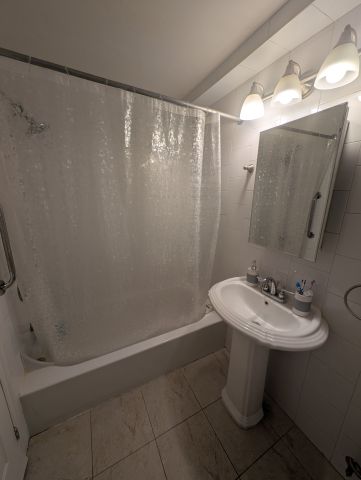 Condo for rent, Montréal (Saint-Laurent) - Photo 4