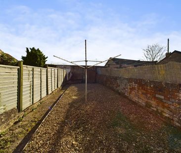 Union Street, Melksham - 1 bedroomProperty for lettings - Chasebuch... - Photo 2