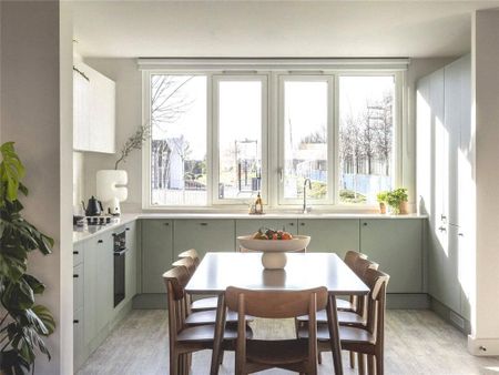 3 bedroom terraced house to rent - Photo 5