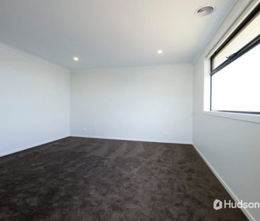 Spacious family home - Photo 5