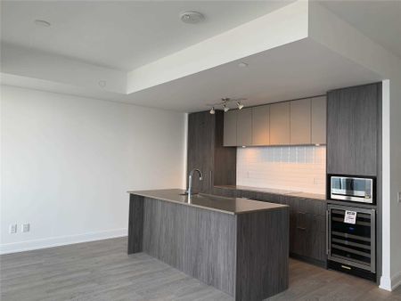 For Lease - 70 Annie Craig Drive Unit# 3705, Toronto, Ontario - Photo 4