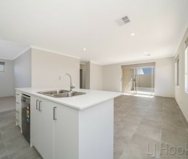 Near new seaside home - Photo 1