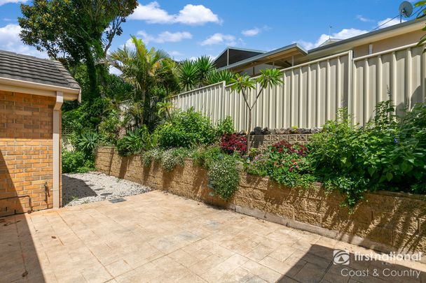 Low-Maintenance Single level Living - Photo 1