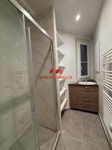 Location Appartement 4 pièces 90m² - Photo 5