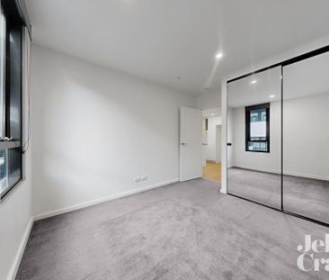 236/188 Whitehorse Road, Balwyn - Photo 6