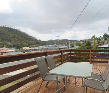 389 Cambridge Road Mornington TAS 7018 Australia - Photo 2