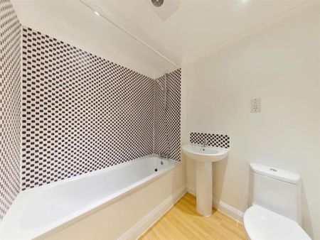 Bury Hall Lane, Alverstoke, Gosport - Photo 4