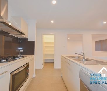 12 Bartlett Street, Oran Park, NSW 2570 - Photo 6