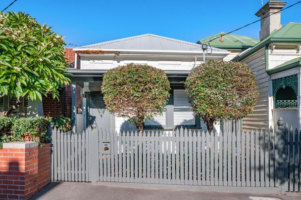 158 Neville Street, Middle Park. - Photo 1