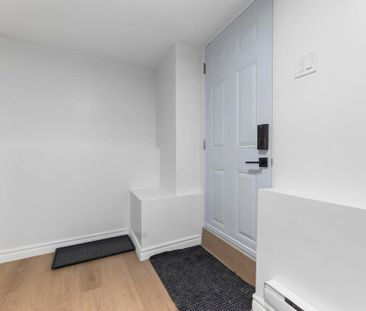 For Lease - 158 Indian Grove Unit# Unit B1, Toronto, Ontario - Photo 2