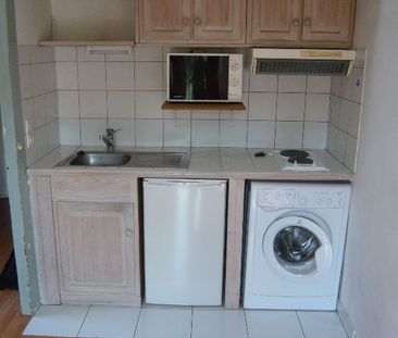 Location Appartement 2 pièces 27m² - Photo 2