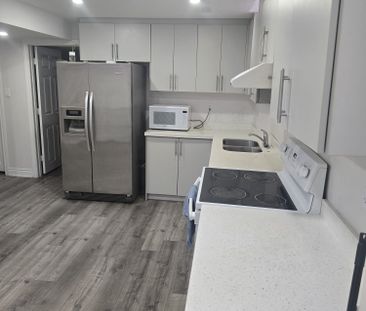 For Lease - 7205 Saint Barbara Boulevard, Mississauga, Ontario - Photo 6