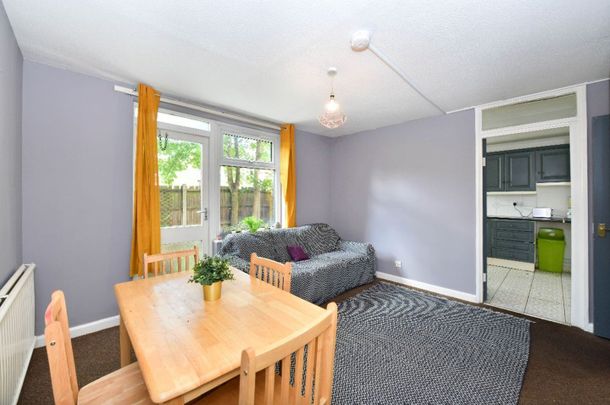 Room in a Shared House, Amhurst Road, E8 - Photo 1