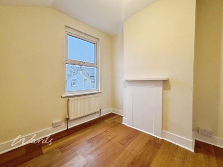 4 bedroom terraced house to rent - Photo 2