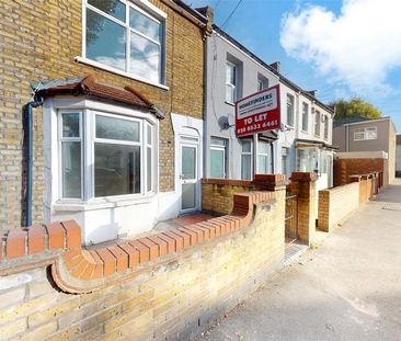 4 bedroom terraced house to rent - Photo 4
