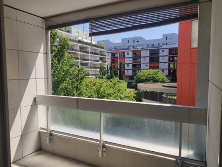 T2 + Garage A LOUER Grenoble 40m² - Photo 5