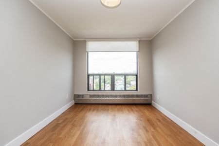 800 Richmond Street West - Photo 3