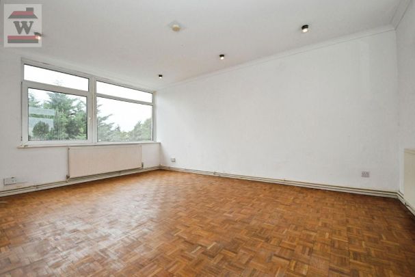 College Road, Isleworth, TW7 - Photo 1