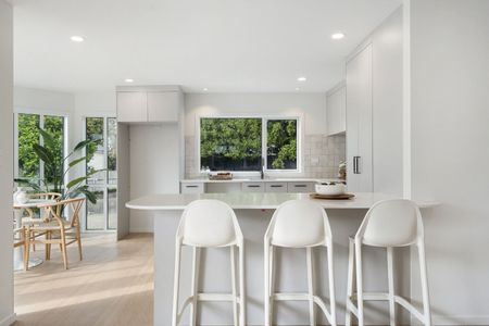 Luxury Living in the Heart of Devonport! - Photo 5