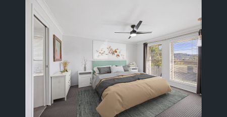 Spacious Family Entertainer with Poolside Luxury - Photo 3