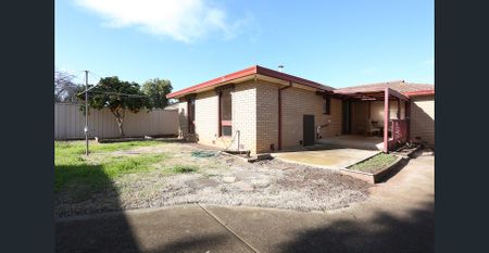 Spacious 3-Bedroom Family Home in a Quiet, Convenient Location - Photo 5