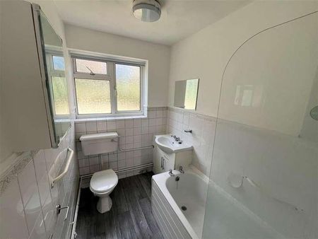 Hazelwood, Curwen Place, Brighton, BN1 - Photo 5