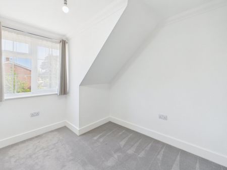 Lady Hatton Place, Stoke Poges,SL2 - Photo 5